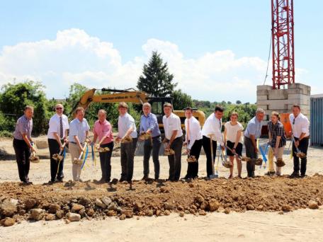 Spatenstich auf dem Blusch-Areal