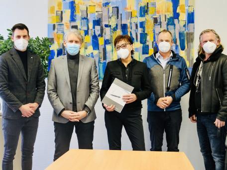 Firma Irmma unterzeichnet Mietvertrag