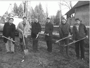 Am Saalbach wird gebaggert
